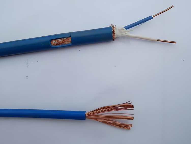 導體是電纜中的關(guān)鍵部件，它承載和傳輸電流.jpg